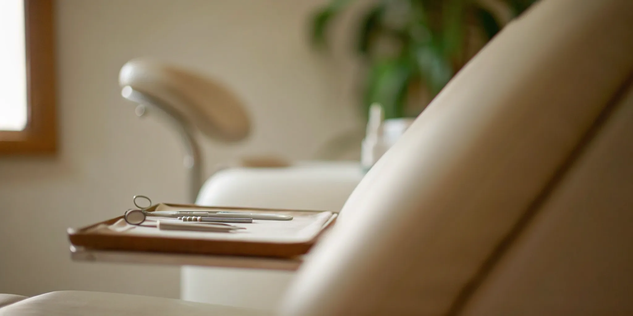 IV sedation setup in a dentist office, a primary factor in the procedure's total cost.